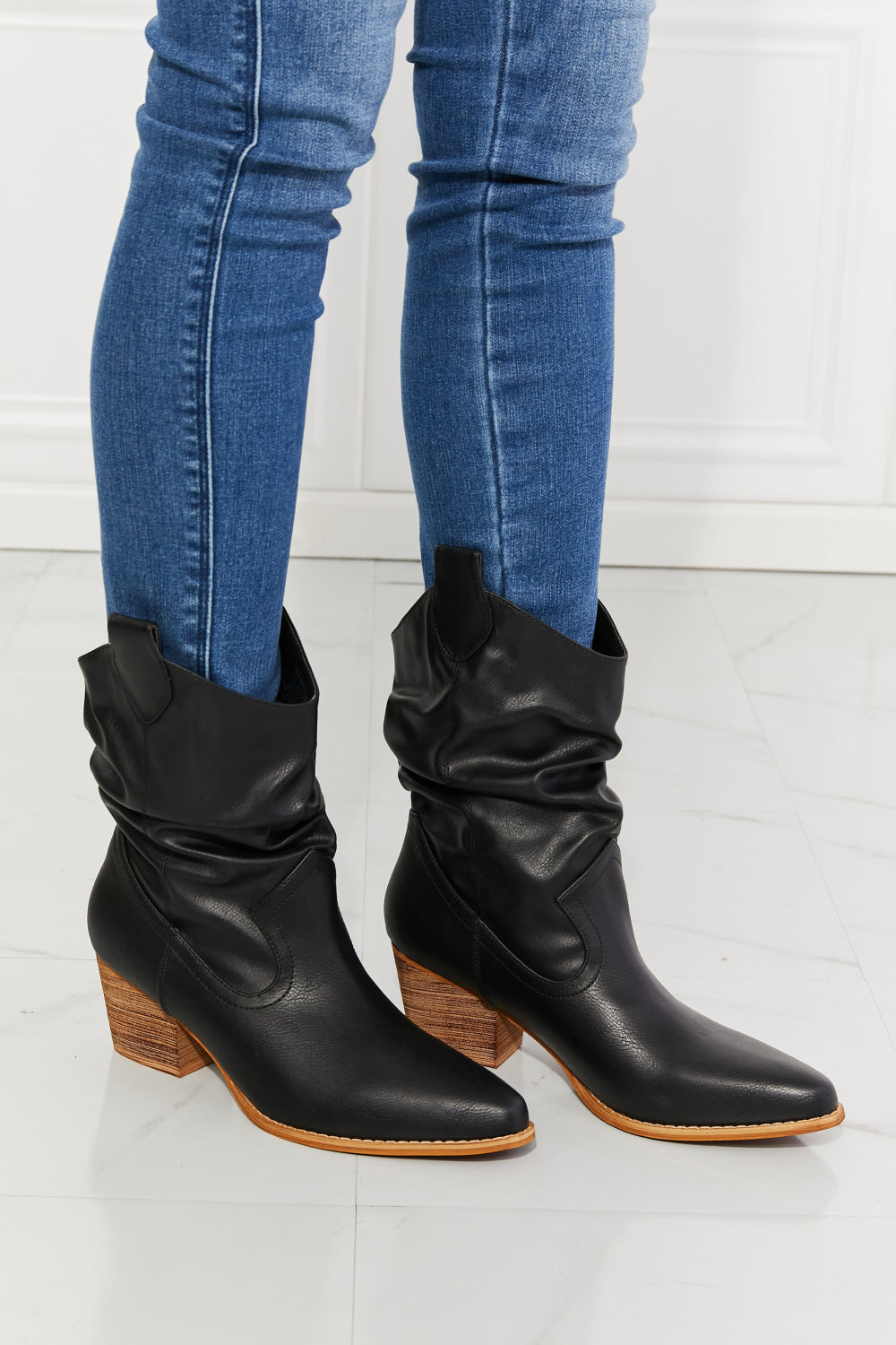 Black slouch hotsell cowboy boots