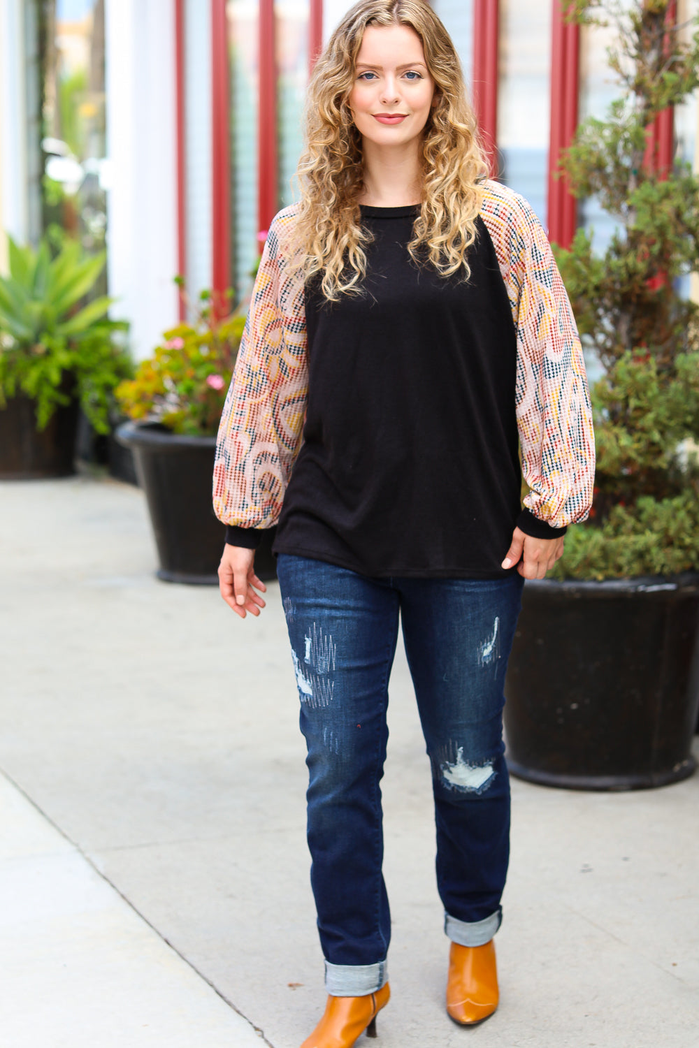 Black Abstract Textured Bubble Sleeve Top