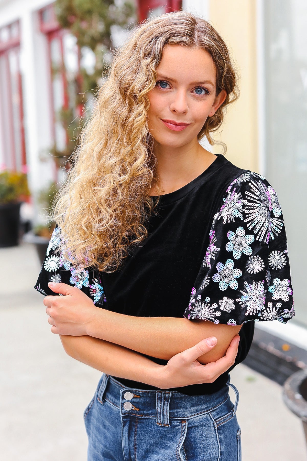 Black Floral Sequin Puff Sleeve Velvet Top