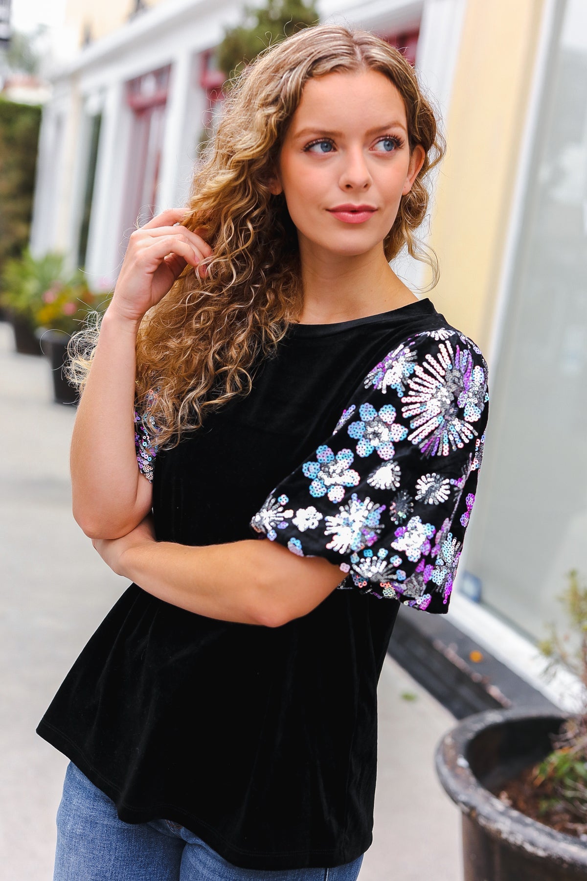 Black Floral Sequin Puff Sleeve Velvet Top