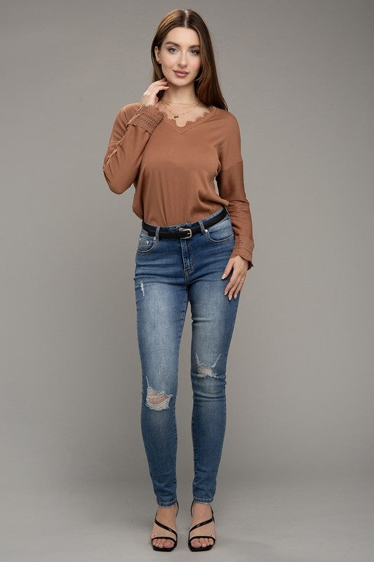 Lace Trim V-neck Long Sleeve Top