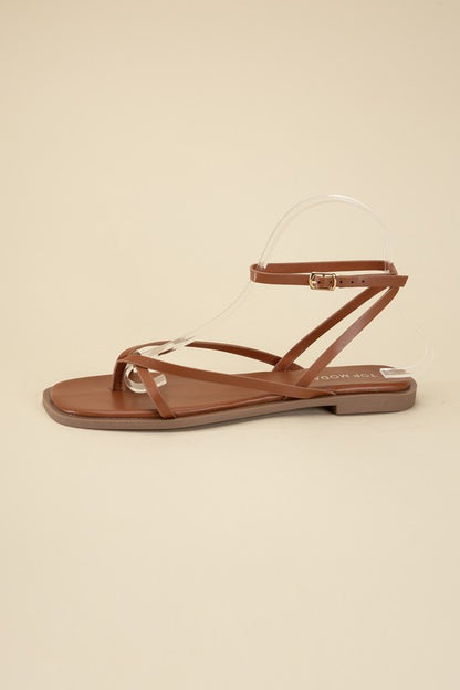 ELIO Flat Sandals