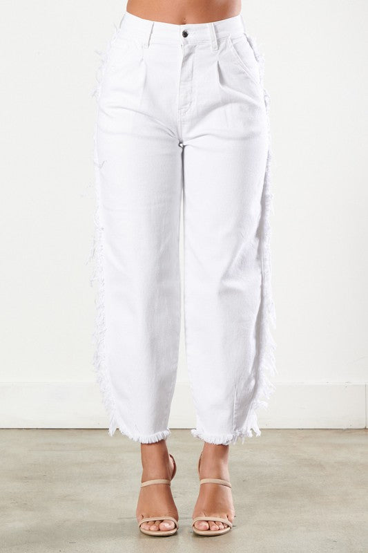 White Side Frayed Slouchy Jeans