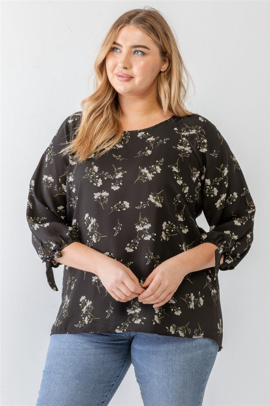 Plus Floral Round Neck Blouse