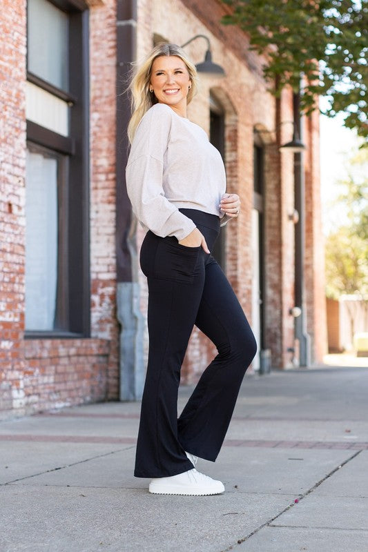 Black 30" Bootcut Leggings with Pockets