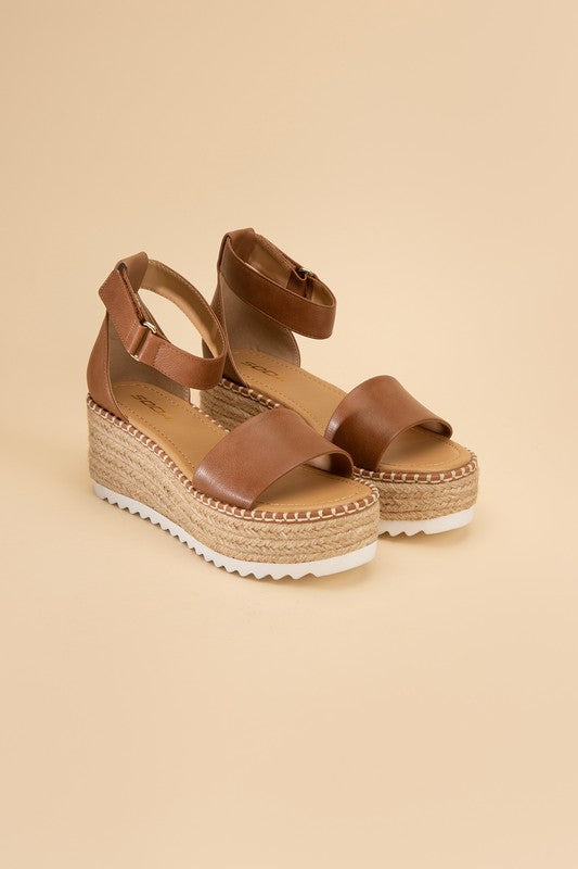 TUCKIN Platform Sandals