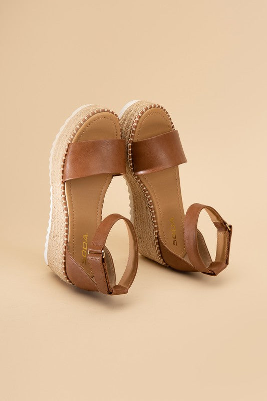 TUCKIN Platform Sandals