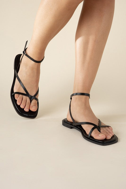 ELIO Flat Sandals