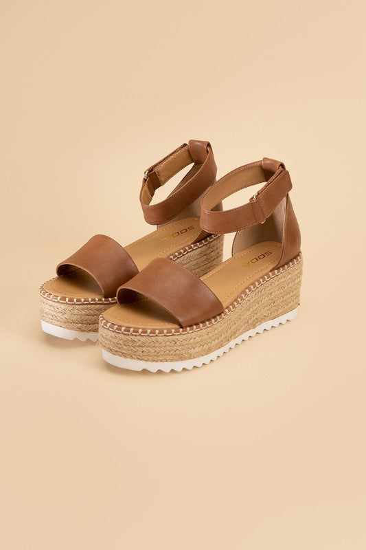 TUCKIN Platform Sandals