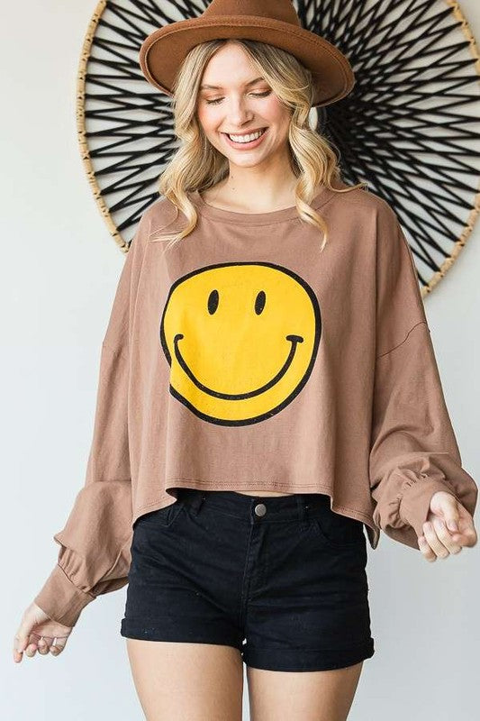 Smiley Face Long Sleeve Graphic Crop Tee