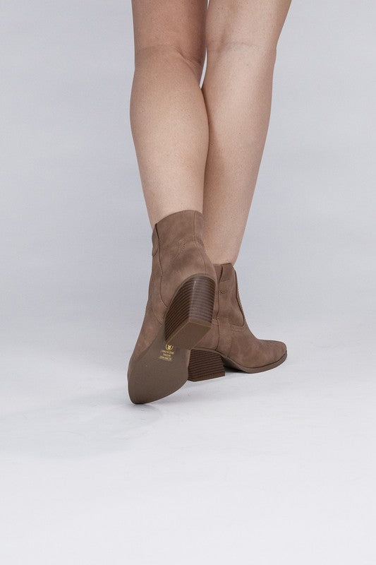 ABEAM Western Booties