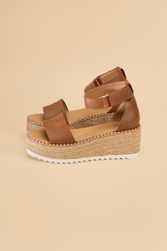 TUCKIN Platform Sandals