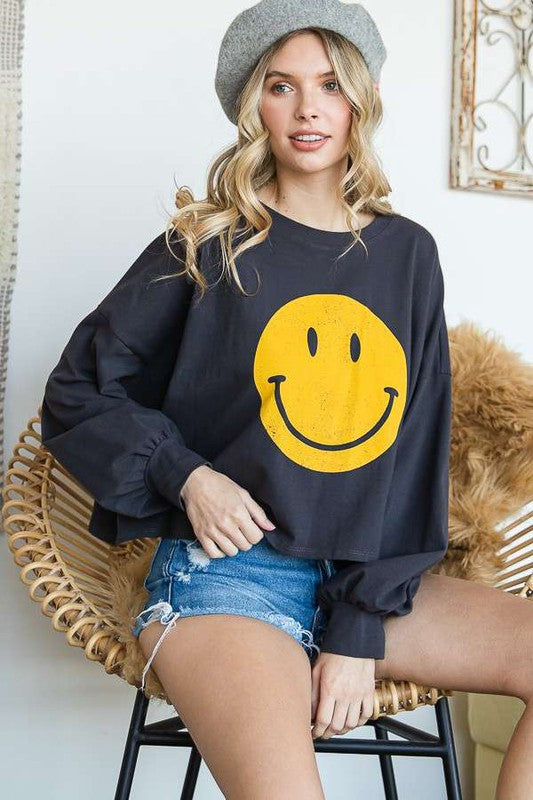 Smiley Face Long Sleeve Graphic Crop Tee