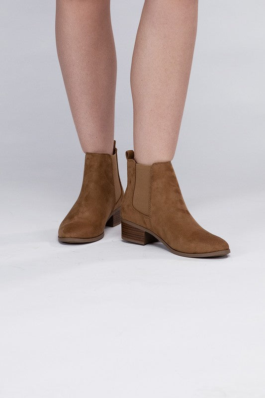 TEAPOT Ankle Booties