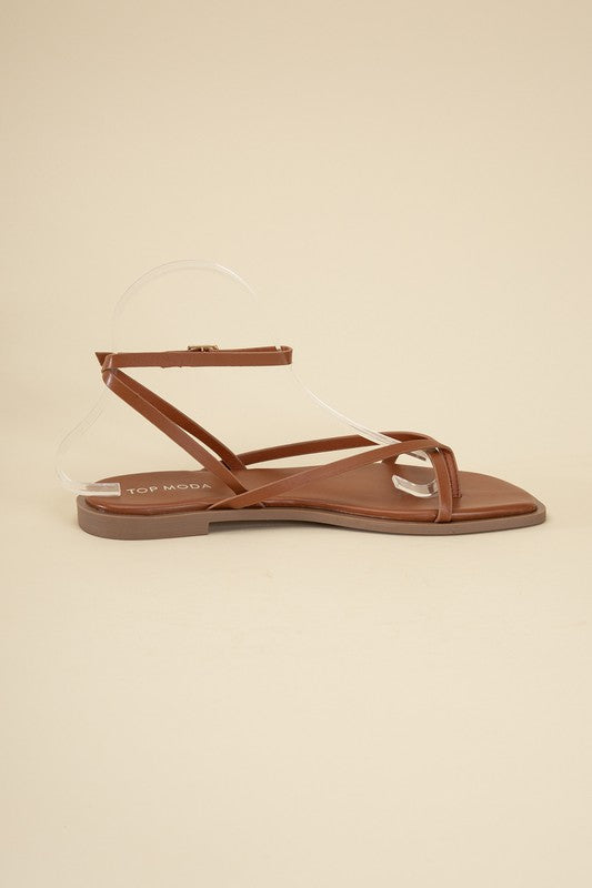 ELIO Flat Sandals