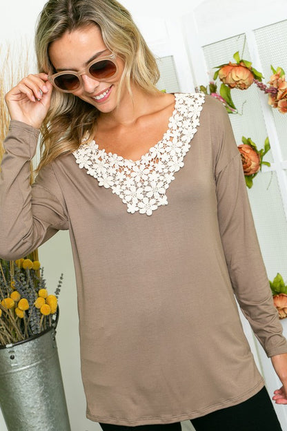 Plus Floral Crochet Lace Patch V-Neck Top