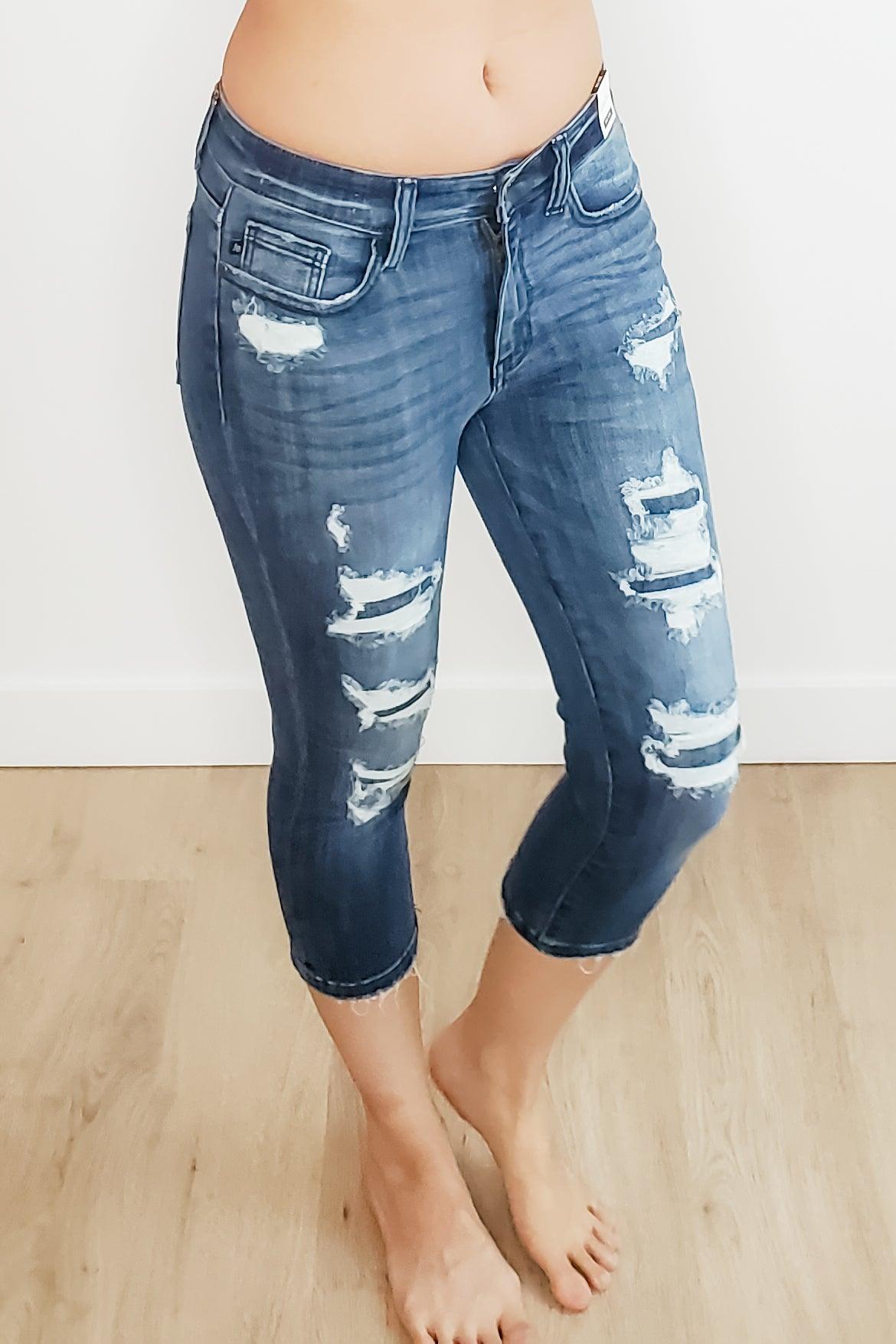 Distressed capri sales jeans womens