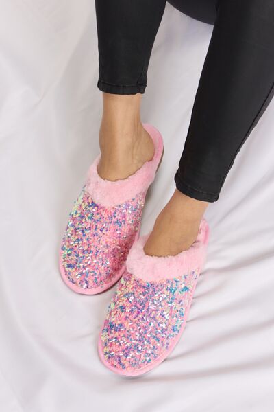 Pink Sequin Plush Round Toe Slippers